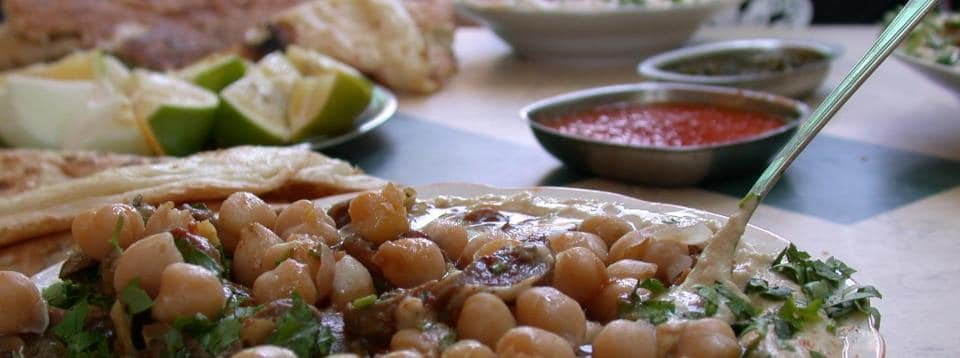 SHLOMO AND DORON HUMMUS